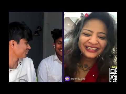 PRANKING WITH FAKE STREAMER BADDIE 😈