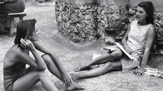 The Complicated Sisterhood of Jackie Kennedy and Lee Radziwill