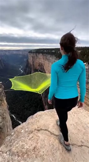 ¿Caerá al río que está abajo? #SpaceNet #SaltoBase #Locura #Precision #Adrenalina #Viral | Việt Social