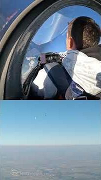 62 CONSECUTIVE inside loops in a glider 🤯