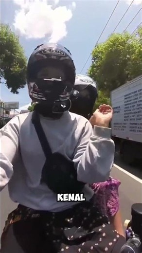 PICKING UP A CUTE GIRL ON A SHARP NMAX 😱