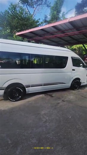 Exploring Grenada's Bus Culture: The 473 Experience