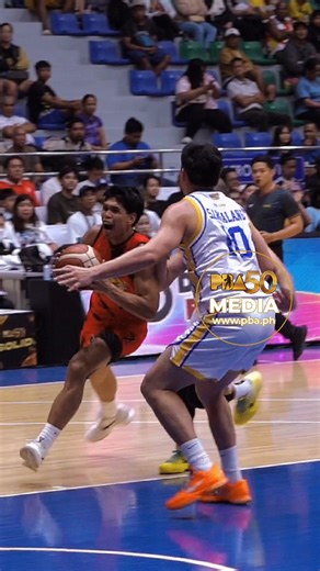 Trollano doing it all — inside and out! 💪🔥 🔴 LIVE ON: PBA Rush, RPTV ch9, Pilipinas Live & One Sports YouTube! ➡️ Tickets available here: https://www.ticketnet.com.ph/ #PBA50 #PhilCup #PBA50LID | PBA