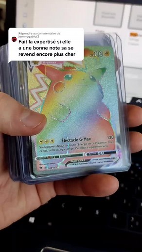 Enchère de Cartes Pokémon Pikachu Vmax Rainbow