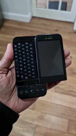 HTC Dream a cutting edge phone from the year 2008! #htc #android #oldphones #phonewizz #nostalgia #asmr #phones #techtok #gadgets #htcdream #htcg1 #htc