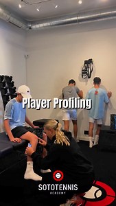 Physical Profiling at STA 📊 At the start of each STA term, our players complete physical profiling to monitor and assess key athletic qualities. This allows our fitness team to do the following: ⬇️ 🎯 Set goals and design bespoke physical development plans to help our players improve as tennis athletes. 🏋️ Design injury-specific return-to-performance programmes during the rehabilitation process. Want to get involved? Don’t forget you can train like a SotoTennis player via our online S&C platfo