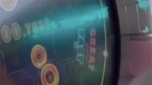 神秘游客小伙2粉进ff尾杀，等待他的是......