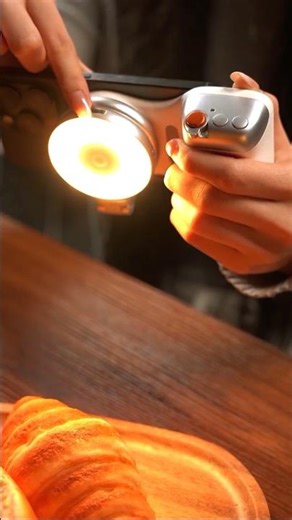 Magnetic Phone Camera Grip Shutter Grip for iPhone and Android