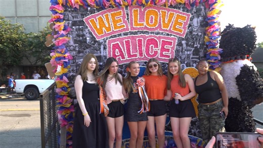 Alice Haughaboo leads parade as Austin High's homecoming grand marshal amid cancer battle