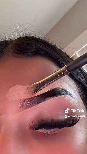 How to Do Eyebrows and Lashes | Easy Eyebrow Tutorial