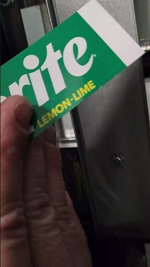 Vending drink machine label change Dixie Narco #vendingmachine