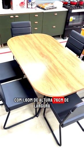 Lojas MM on Instagram: "Quer deixar a sua sala de jantar mais elegante? 🤩 Conheça o conjunto de mesa Carraro Chicago, com estrutura em metal de alta qualidade e tampo de madeira, este conjunto possui um design sofisticado e resistente, garantindo durabilidade por muitos anos. Com este conjunto de mesa e cadeiras você transformará sua sala de jantar em um ambiente charmoso e acolhedor. Ficou interessado e quer saber mais? 👇 📲Acesse o site lojasmm.com ou baixe nosso App. #lojasmm #mesadejantar 