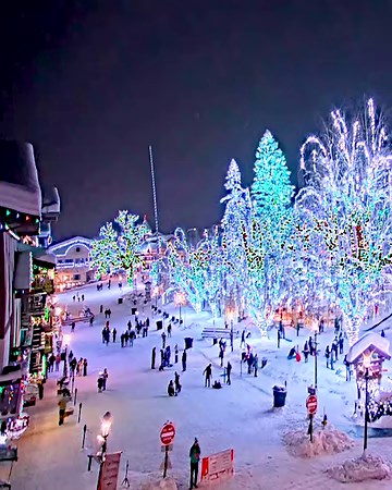 That was a big snow! See our live webcams at leavenworth.org/webcams . . . #leavenworthchristmastown #visitleavenworth #leavenworthwa #leavenworth #winter #snow #christmaslights | Visit Leavenworth WA