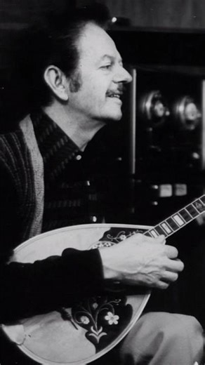 🇬🇷 🎶 Το βαπόρι απ΄ την Περσία (Live) Βασίλης Τσιτσάνης / To Vapori Ap' Tin Persia - Tsitsanis ♫❤