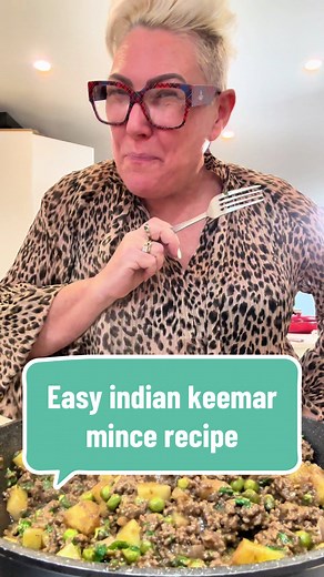 🌟 Easy Indian Beef Keemar Recipe🌟 Hey everyone! I've got a mouth-watering recipe that's perfect for those busy weeknights – Easy Indian Beef Keemar! This dish is packed with flavour, easy to make, and absolutely delicious. Let's get cooking! 🍛 Ingredients: - 1kg beef mince - 2 diced onions - 500g diced potatoes - 1 cup frozen peas - 2 tbsp curry powder - 1 tbsp crushed garlic - 1 tbsp crushed ginger - 1 tbsp garam masala - 2 tbsp beef stock powder - 2 tbsp red wine vinegar - Optional: chilli 