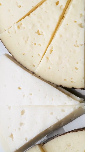 Have you tried Manchego cheese from Spain? 🇪🇸 Manchego gets its name from the central region of La Mancha, which was also home to the legendary Don Quixote. The cheese is made with Sheep's milk 🐑 from the Manchega breed. It's typically aged between 60 days and up to two years. It's firm in texture with a nutty, sweet flavor. Look for the distinctive herringbone pattern on the rind. 🇪🇸 #spanishcheese #cheese #cheeselover #cheeseboard #manchego #foodie #spain #spanishfood #food #cheeseandwine