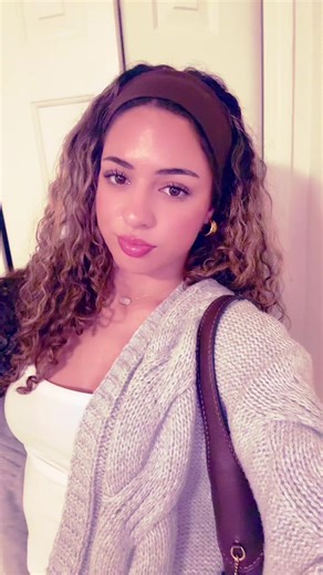 Curly Hair and Makeup Tutorial with Headband