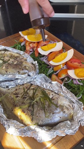 Steamed Pompano with Pako Salad Recipe
