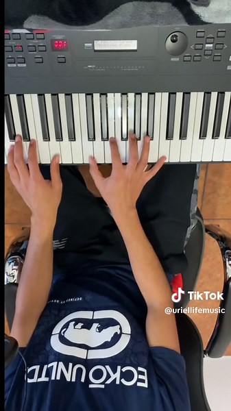 Aprende Montunos Básicos en Piano con Variaciones