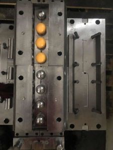 [Hot Item] Shaking Head Doll Spring Toys Doll Mold Mould