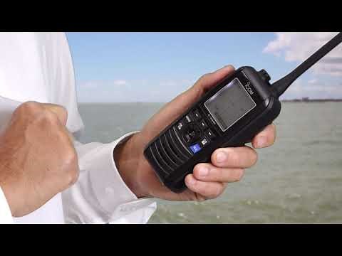 Icom IC M94DE, une VHF portable qui intègre un récepteur AIS