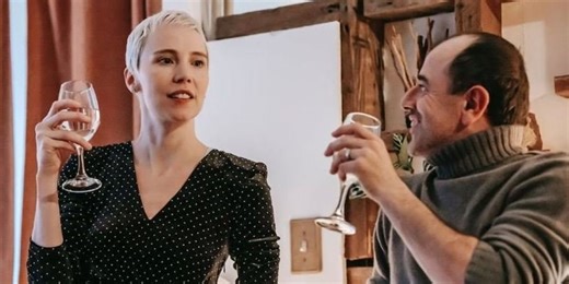 If you struggle with small talk, a simple acronym can make it a lot less painful