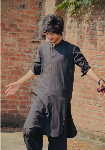 SRK Fans Unite: Celebrate with Shah Rukh Khan