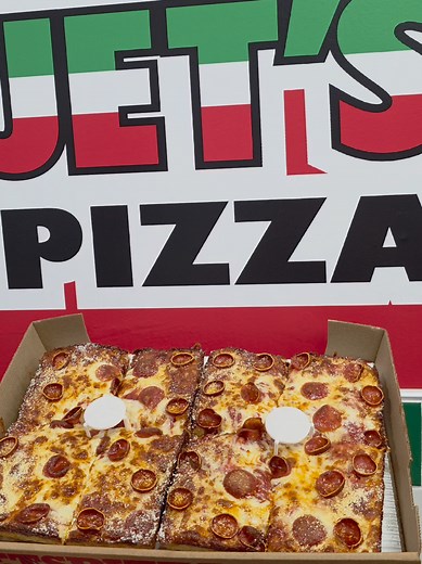 Jet's Pizza: A Delightful 8 Corner Pizza Experience