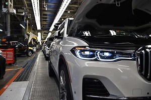 Pre-Production BMW X7 Gives us Early Glimpse at Three-Row SUV