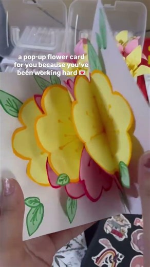 A pop up flower card for you and your loved ones #paperflowers #diy #tutorial #art