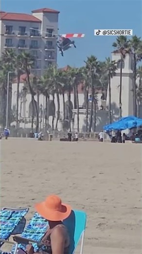 Helicopter crashes in Huntington Beach