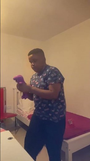 Barney’s Musical Castle Kiss Goodbye Scene