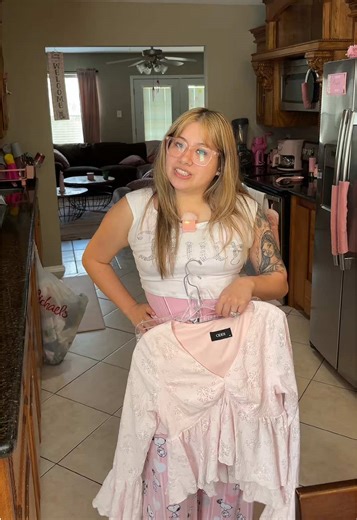 Stylish Pink Outfit Inspiration
