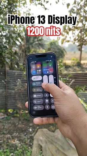 iPhone 13 display power 1200 peak brightness 🔥😱 #iphone #display #shorts #apple