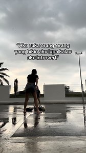 Introvert Buat Lupa Diri Sendiri Karena Teman