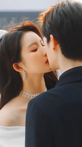 11K views · 179 reactions | The bride escaped from marriage 殺殺殺#夜色倾心 #drama #wetv | 爽剧热播 hot drama | Facebook