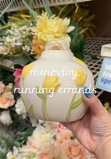 let’s run some rainy day errands together 🫶🏻✨🧚🏻 #minivlog #cozyvlog #shopwithme #shopping #Vlog @Michaels Stores @Cricut @LesserEvil Snacks @Trü Frü @HYDROJUG