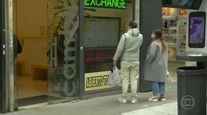 Cotação do dólar na Argentina bate recorde diante de crise política e descontrole inflacionário