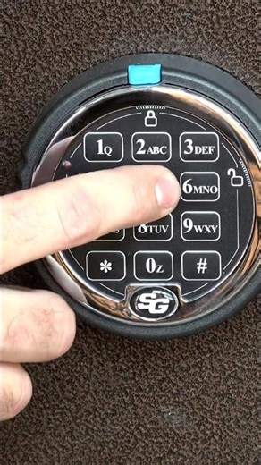 Pro tip: Keep your safe door open while you reset the combination 👊