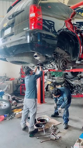 Brake System Maintenance by Experienced Mechanics