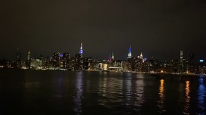 54K views · 9.3K reactions | A million lights illuminating the Manhattan skyline #NewYork | New York - NewYork.co.uk | Facebook