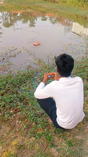 Bottle Se RC Boat Kaise Banaye 🚤 | Pani Jahaj DIY Project