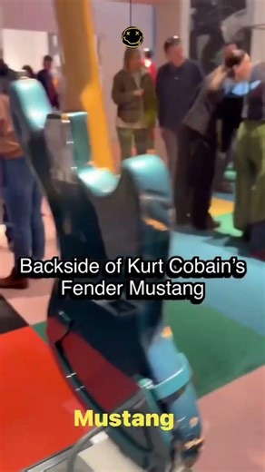 Fender Mustang Guitar Kurt Cobain #kurtcobain #fender #mustang #kurtcobainguitar #nirvana