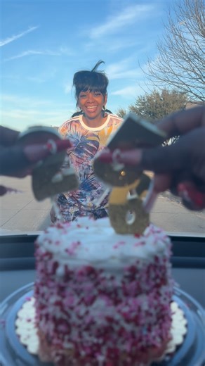 Doris Harris on Instagram: "Happy 26th Birthday to me🤣😂 OK OKAY 56th Birthday 😂 thanks to Sedi and King for helping me with my birthday shenanigans. #aquriusseason♒️ #explorepage #facebookreels #instagood #fypシ"