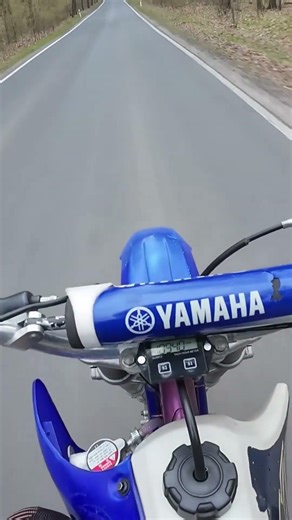 YAMAHA YZ80 PRZELOT VMAX PRZYSPIESZENIE #yamaha #yz #dirtbike #cross #enduro #vmax #2t #yz #dji