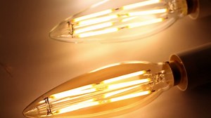 E12 Dimmable Light Bulbs 8W, 700 Initial Lumens Candelabra Led Bulbs 2700K Warm White Clear C35 Filament Vintage Candle Bulb，6-Pack