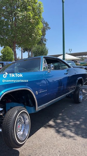 Oxnard Car Show: Classic Cars and Community Vibes