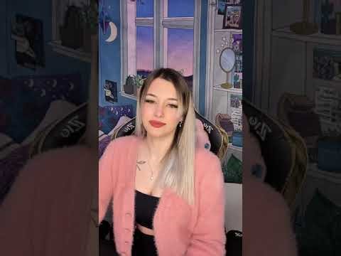 Turkish Smoking Girl