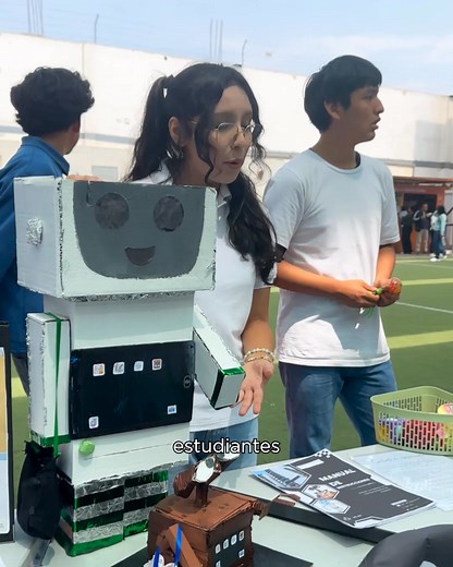 ⚡Últimas vacantes ⚡ Somos la red de colegios más grande del Perú 🇵🇪 Aseguramos una educación integral de calidad que prepara a nuestros estudiantes para destacar en la vida real 📚🚀 ¡Asegura tu vacante hoy! ✨ | Innova Schools