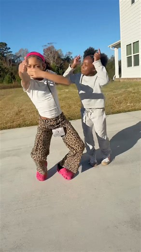 Wednesday morning 💕 #labkidz #shorts